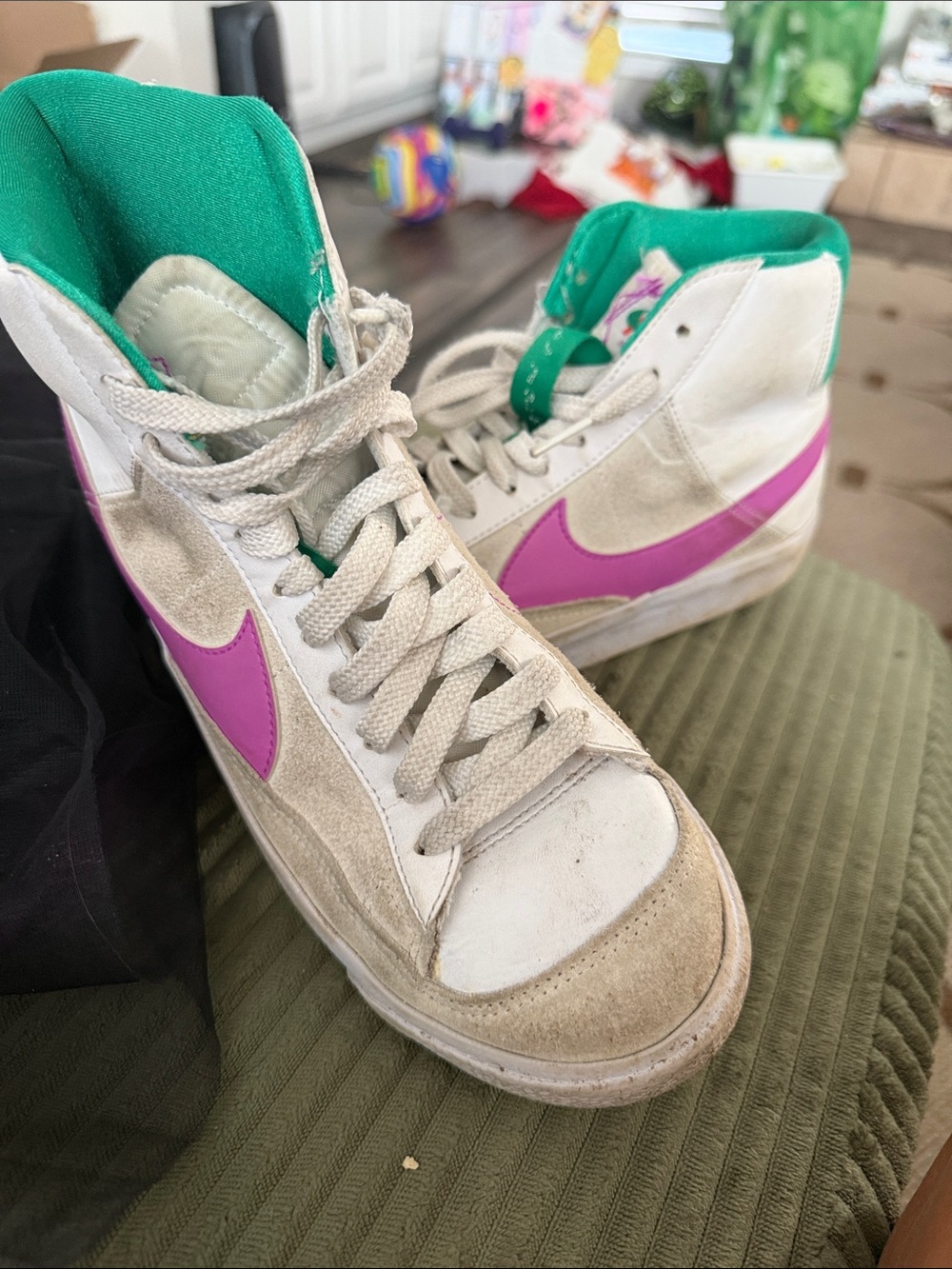 Nike High-Top Sneakers in White, Pink & Green